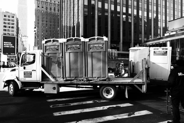 Best Portable toilet rental for construction  in East Aurora, NY