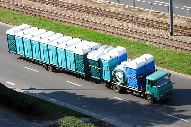 Best Porta potty rental near me  in East Aurora, NY